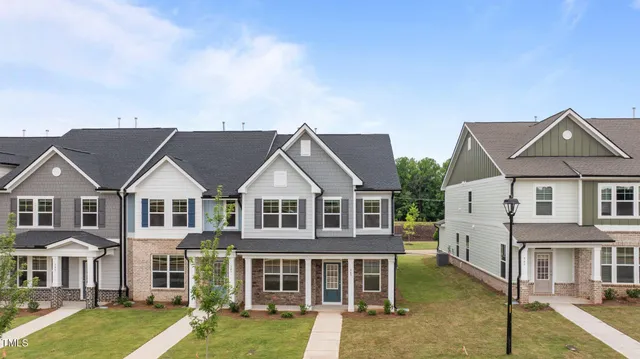 $399,900 | 945 Alma Railway Drive, Unit 559, Youngsville, NC 27596