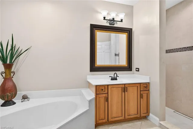 $3,000 | Undisclosed Address, Estero, FL 33967