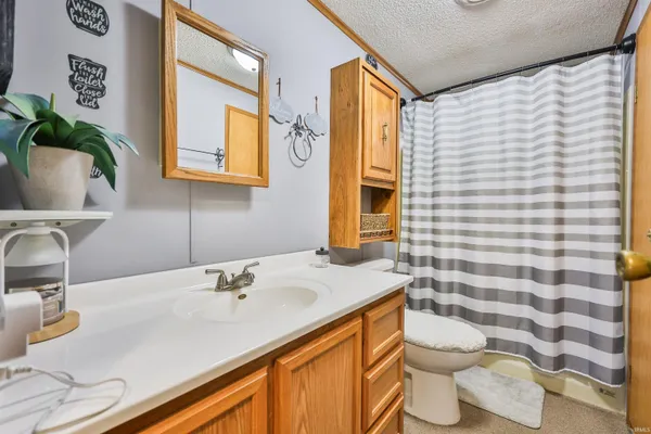 $190,000 | 400 Toledo Street, Fremont, IN 46737