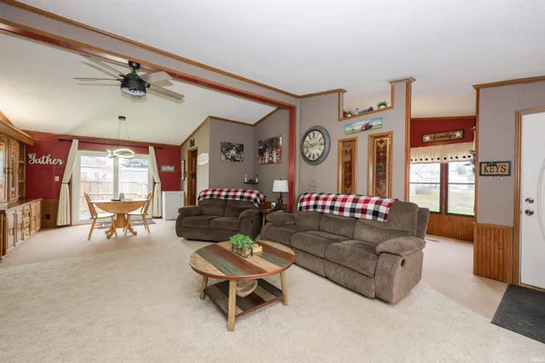 $190,000 | 400 Toledo Street, Fremont, IN 46737