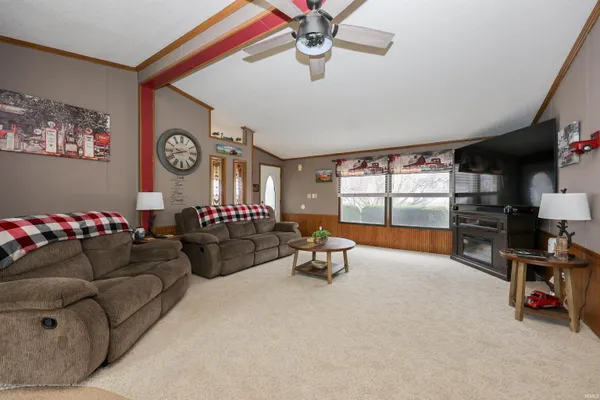 $190,000 | 400 Toledo Street, Fremont, IN 46737