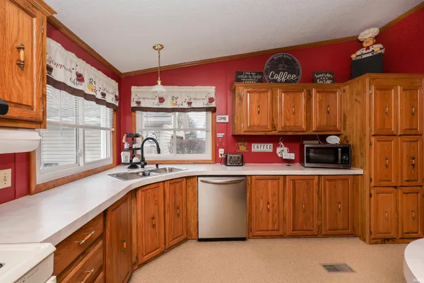 $190,000 | 400 Toledo Street, Fremont, IN 46737