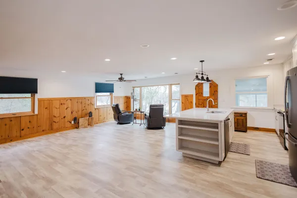 $429,900 | 22433 Highway 60 Trunk, Muscoda, WI 53573