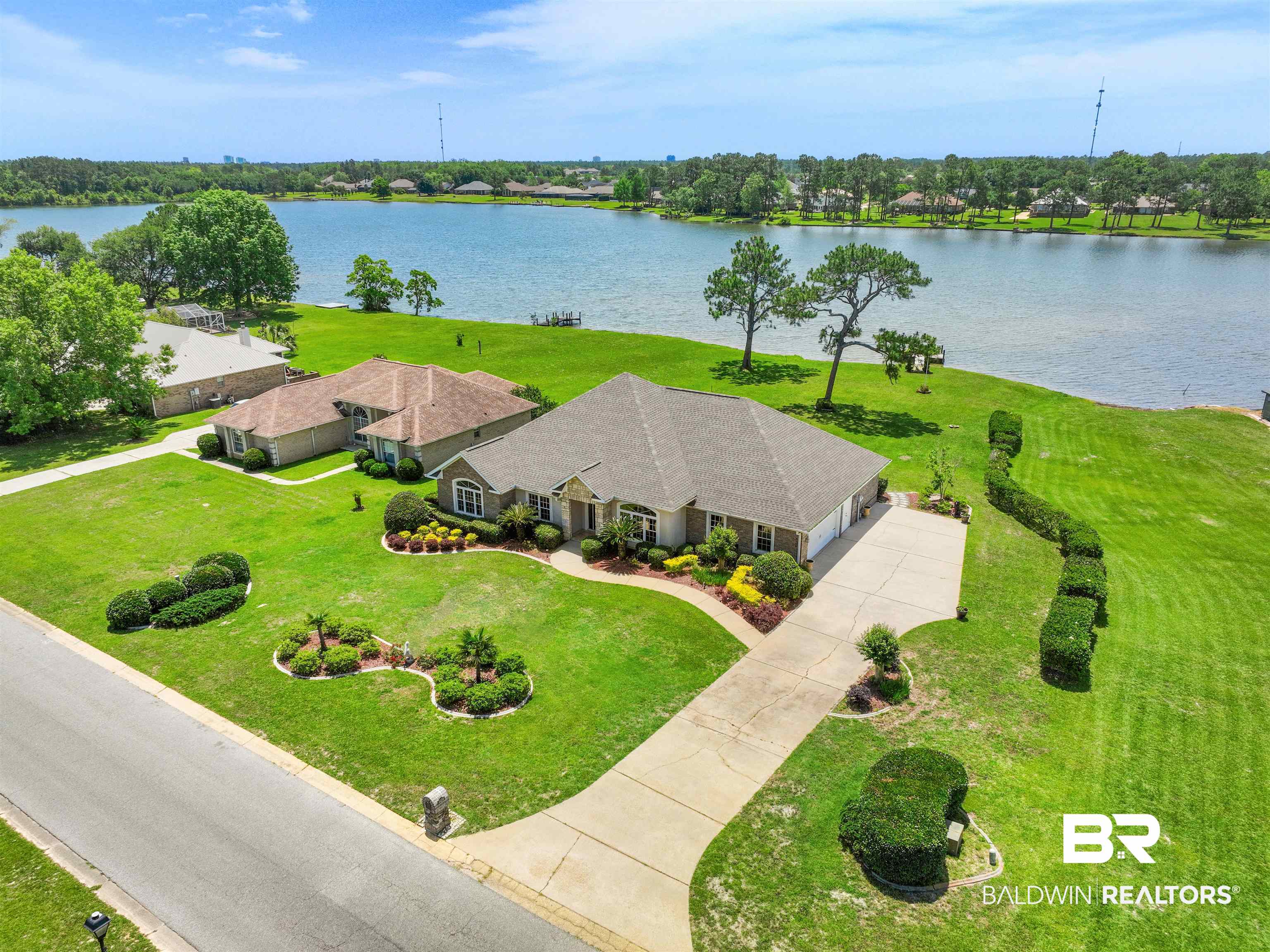 9406 Lakeview Drive Foley, AL 36535 - Photo 2 of 50