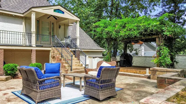 $875,000 | 7343 Deep Valley Drive, Germantown, TN 38138