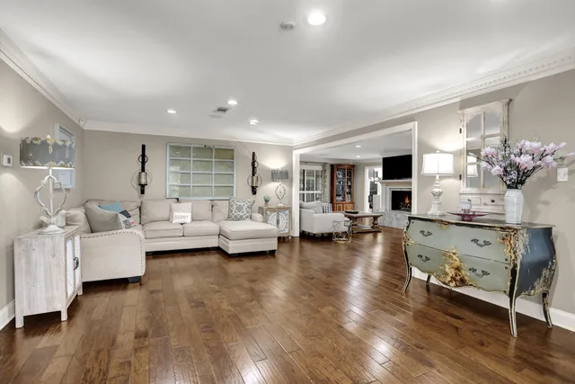 $875,000 | 7343 Deep Valley Drive, Germantown, TN 38138