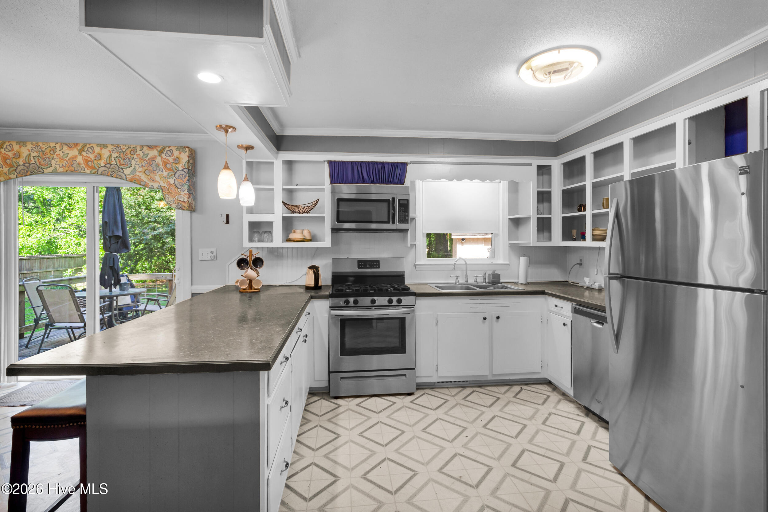 4007 Dennis McLawhorn Road Ayden, NC 28513 - Photo 12 of 33 Kitchen