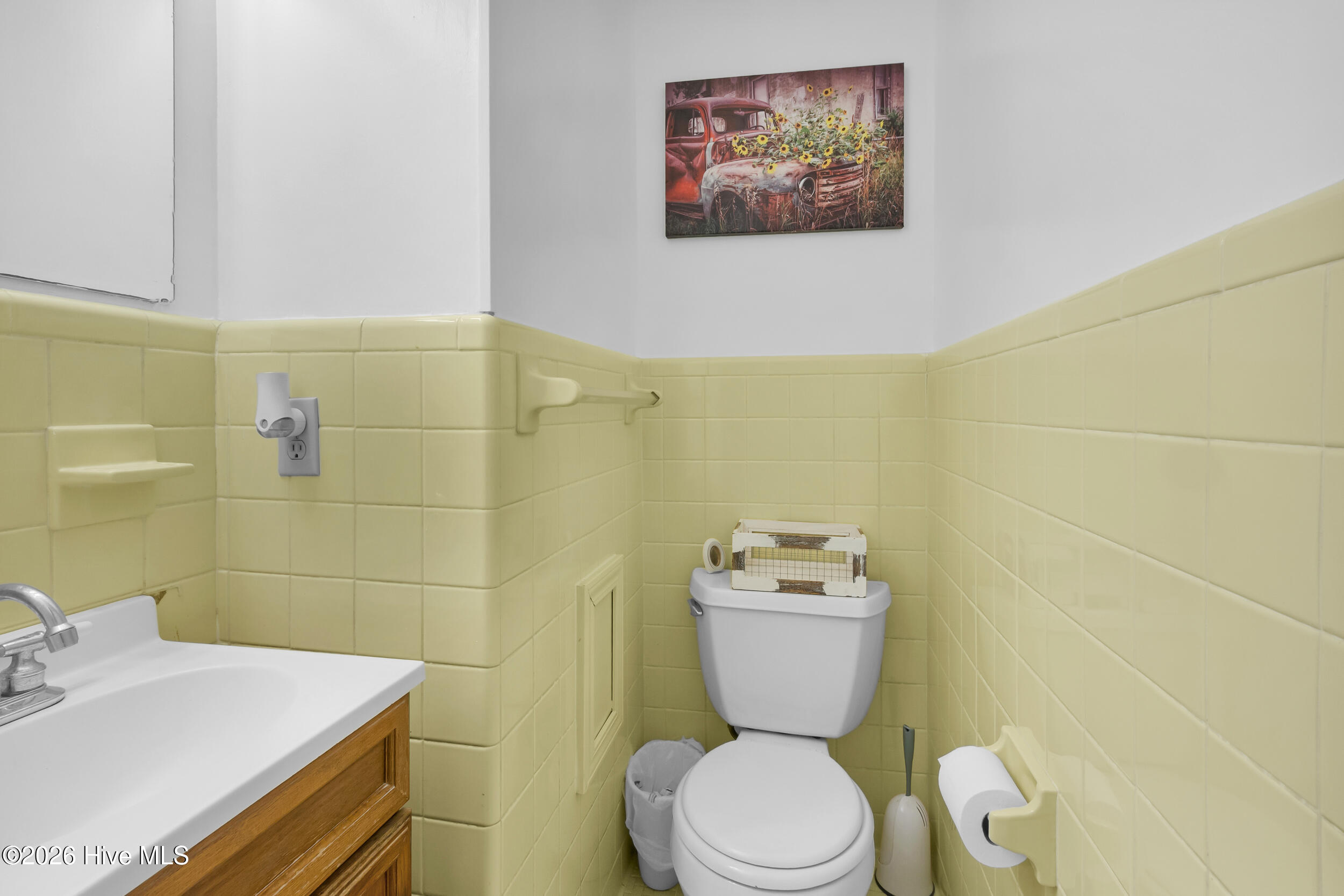 4007 Dennis McLawhorn Road Ayden, NC 28513 - Photo 22 of 33 Half-Bath