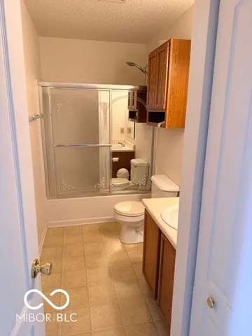 $2,100 | 2992 Sentiment Lane, Greenwood, IN 46143