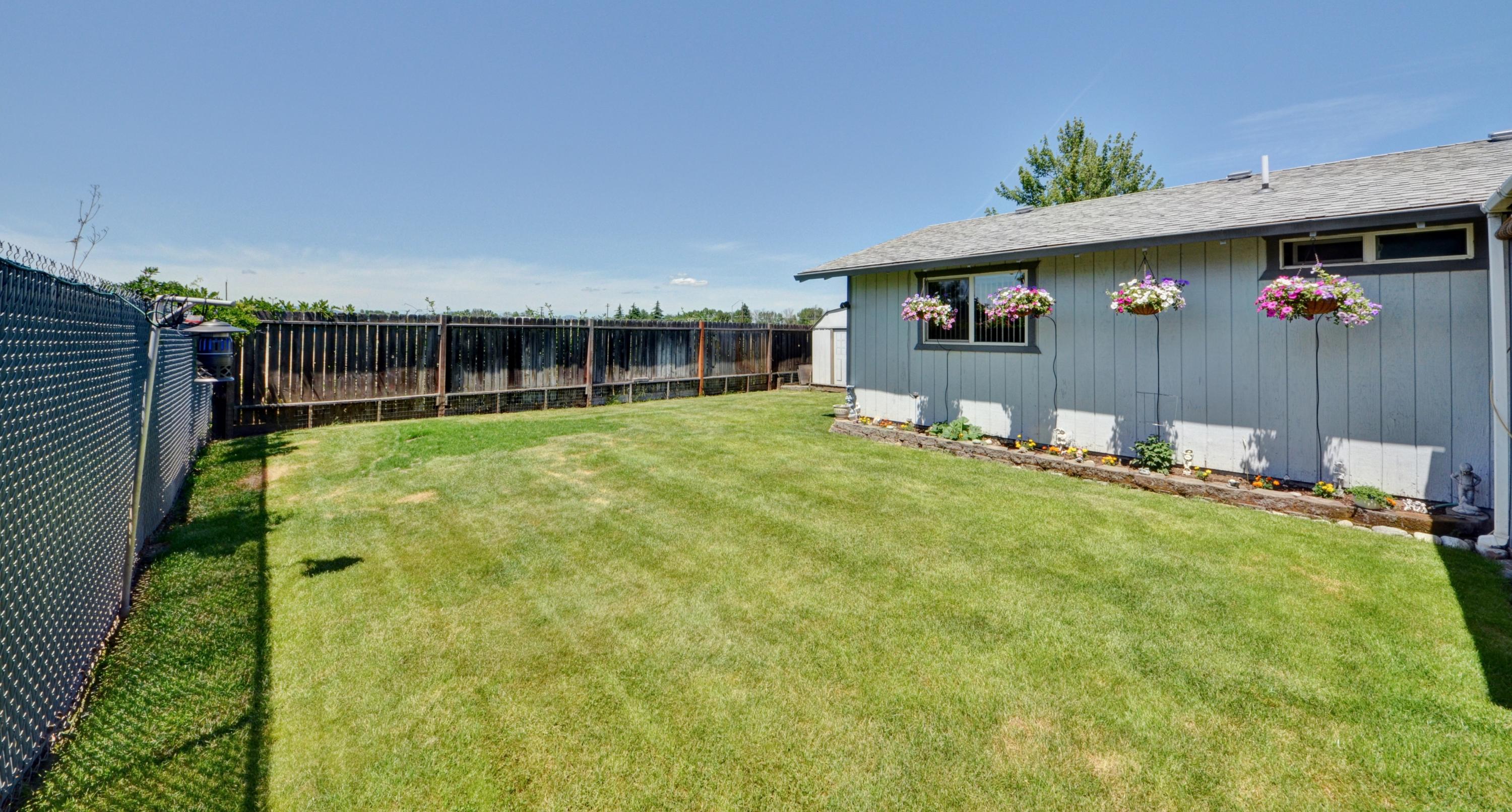 8171 Division Road White City, OR 97503 - Photo 27 of 30 045 (3)