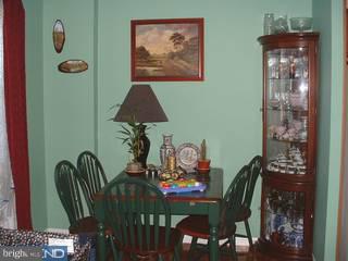 10618 Lockart Road Philadelphia, PA 19116 - Photo 2 of 6 Gallery Image 2
