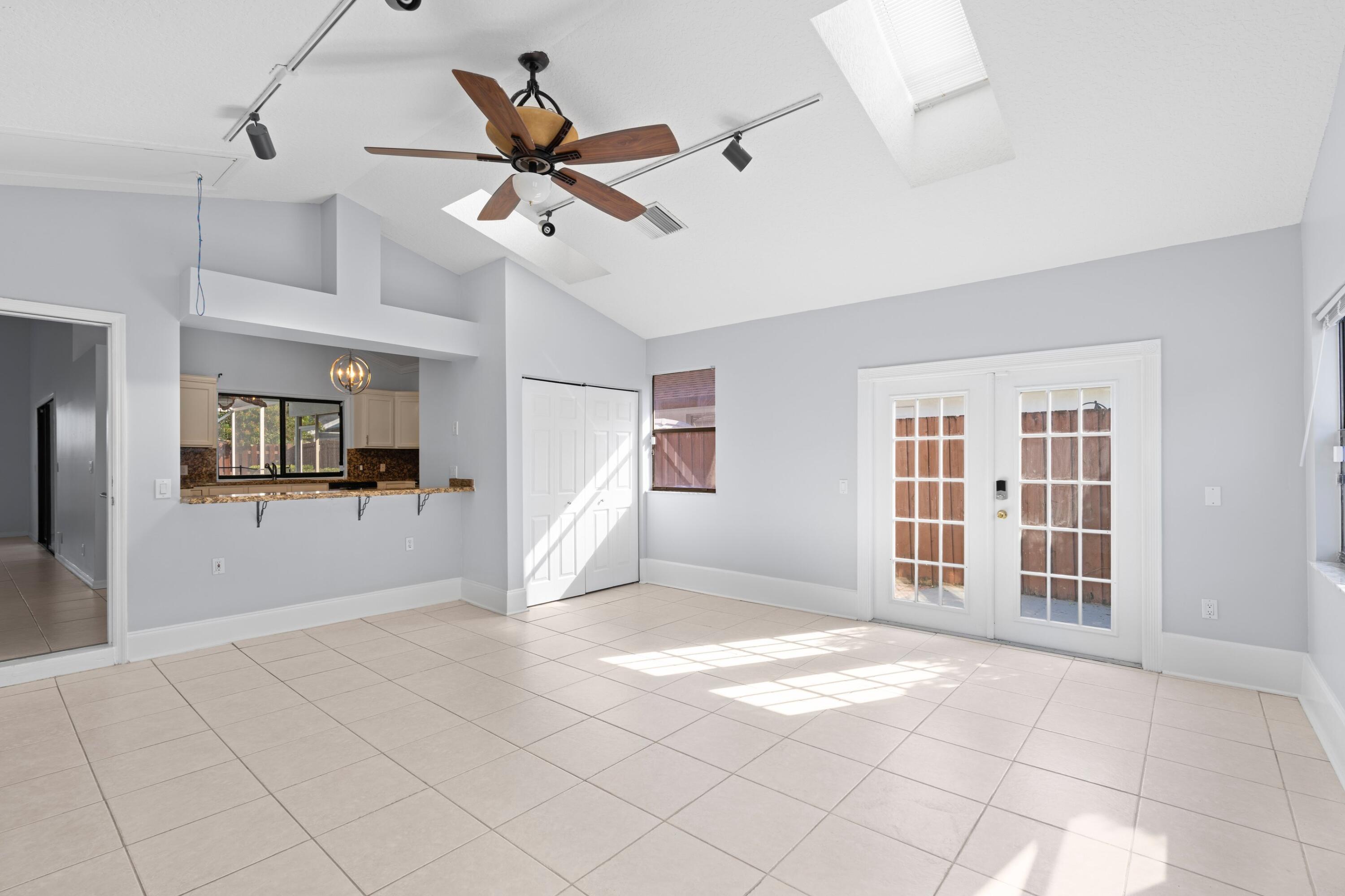 6039 Dimond Street Jupiter, FL 33458 - Photo 13 of 33 DSC05759.jpg-SMALL