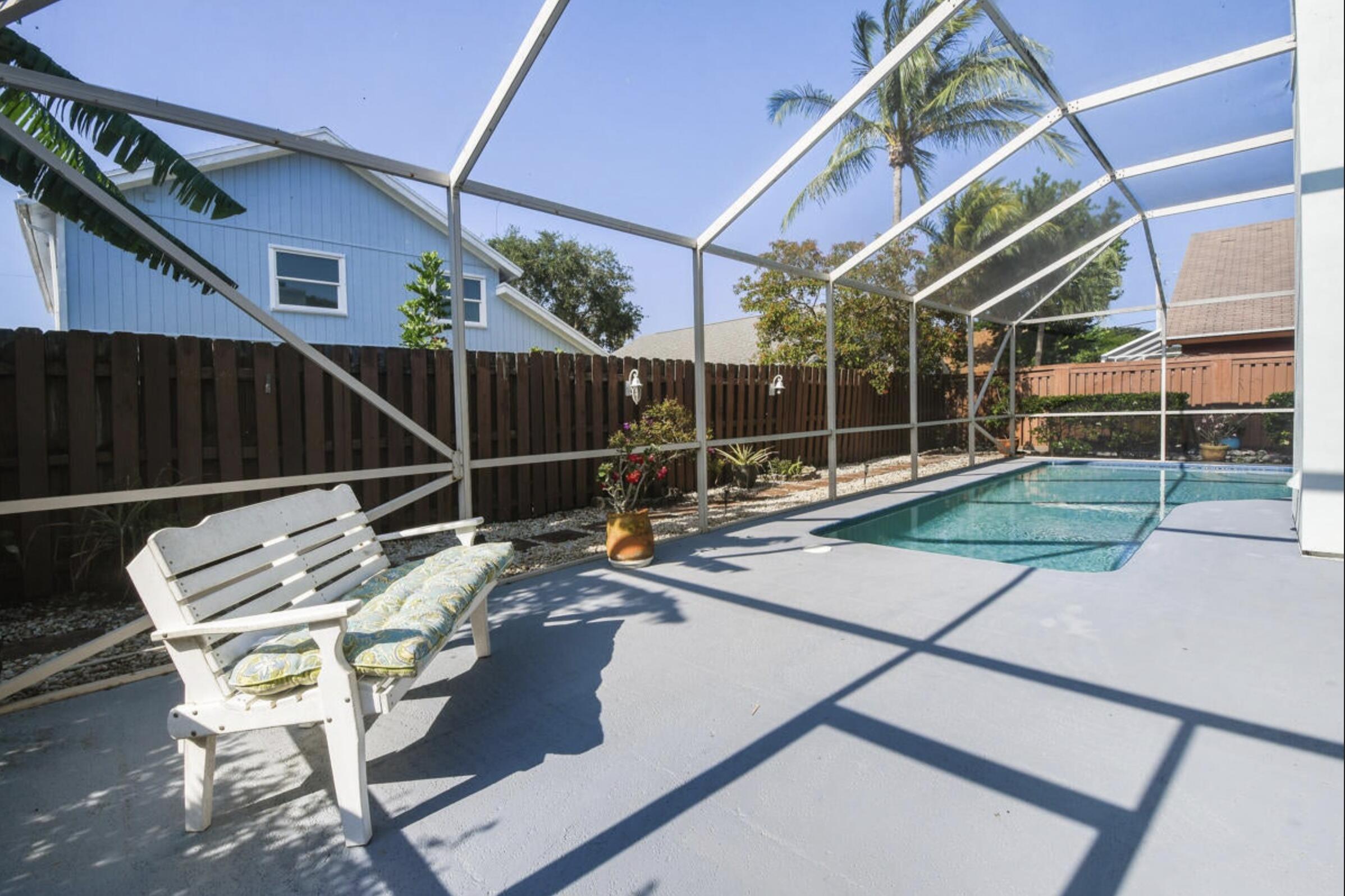 6039 Dimond Street Jupiter, FL 33458 - Photo 26 of 33 pool4