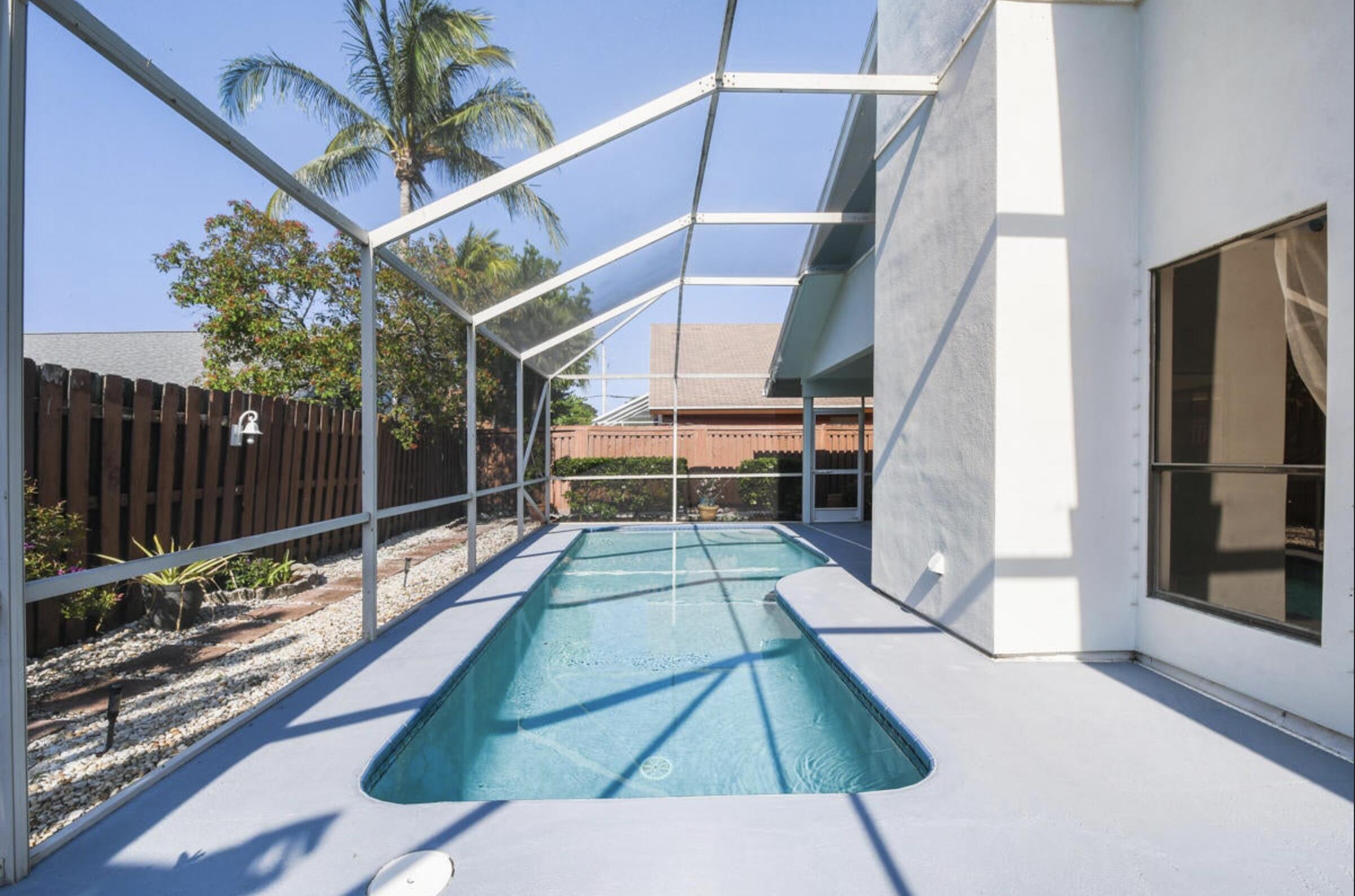 6039 Dimond Street Jupiter, FL 33458 - Photo 3 of 33 pool3