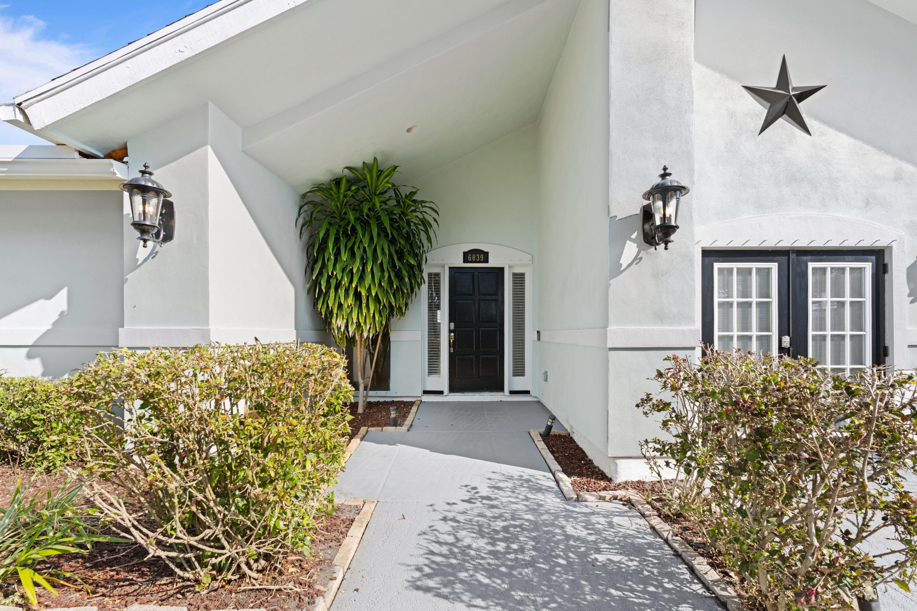 6039 Dimond Street Jupiter, FL 33458 - Photo 5 of 33 DSC05729.jpg-SMALL