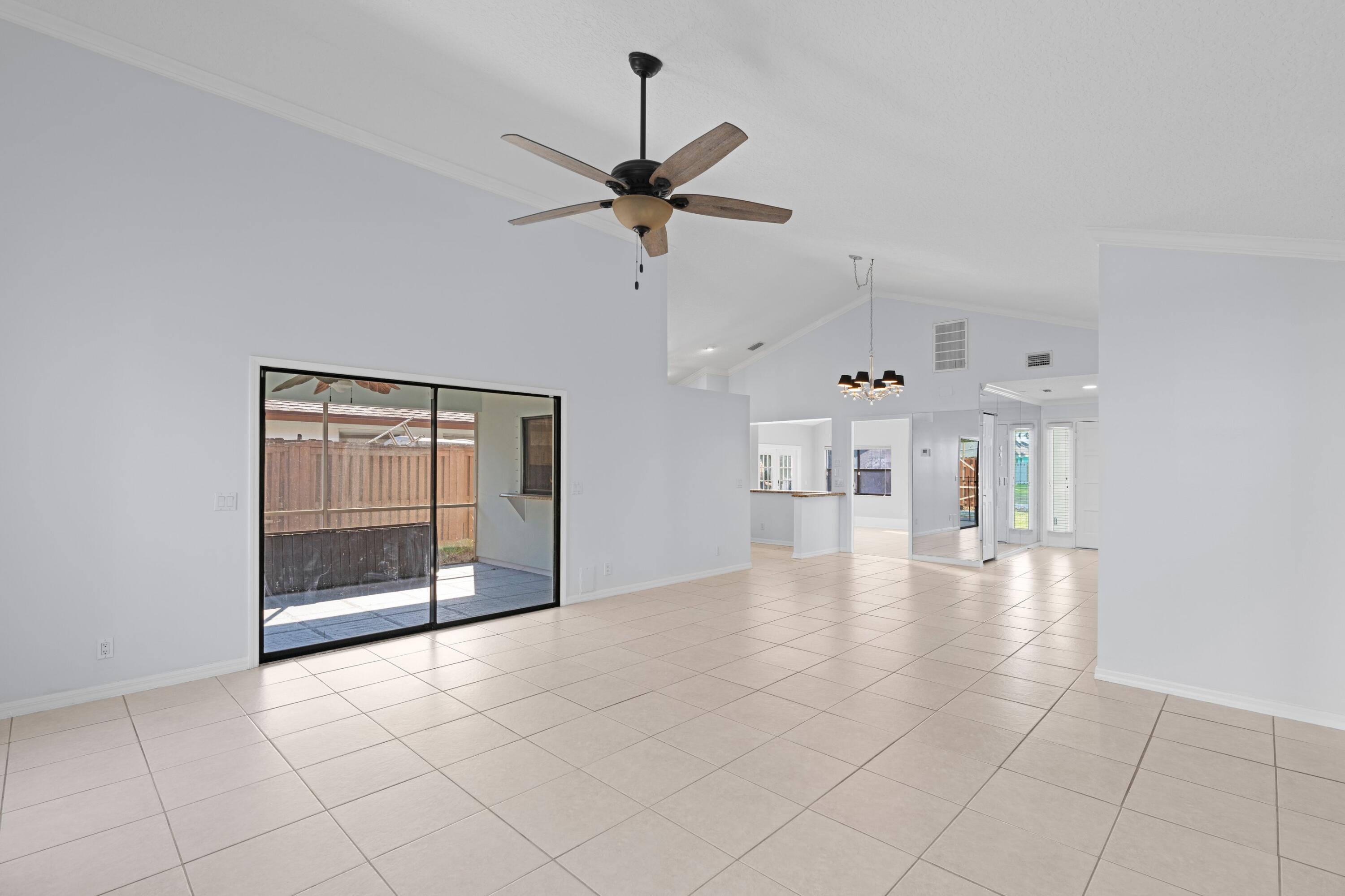 6039 Dimond Street Jupiter, FL 33458 - Photo 8 of 33 DSC05684.jpg-SMALL