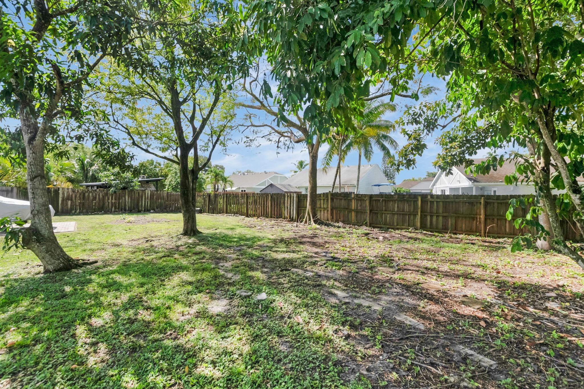 11173 Model Circle West Boca Raton, FL 33428 - Photo 29 of 43 Photo 29