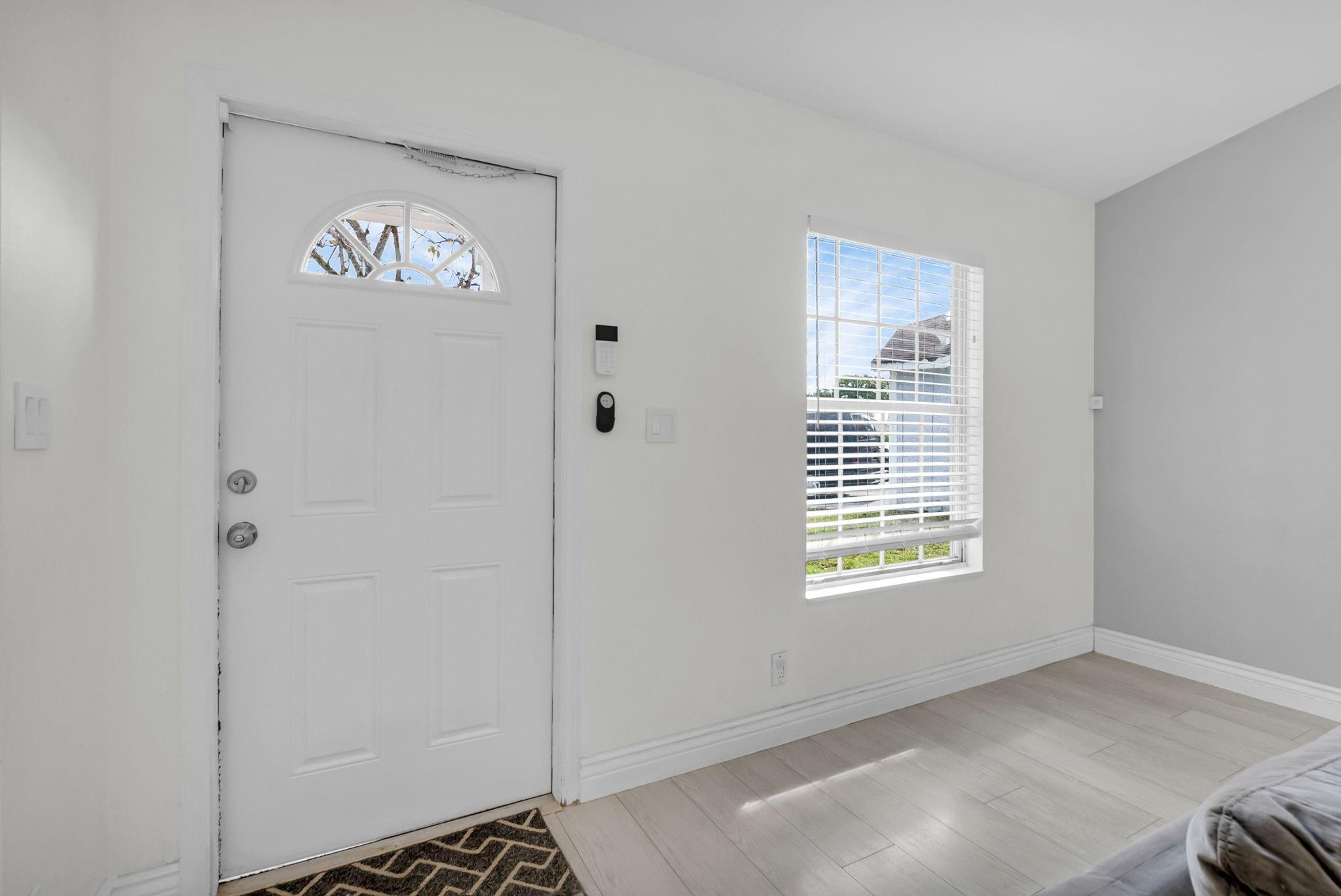 11173 Model Circle West Boca Raton, FL 33428 - Photo 3 of 43 Photo 3