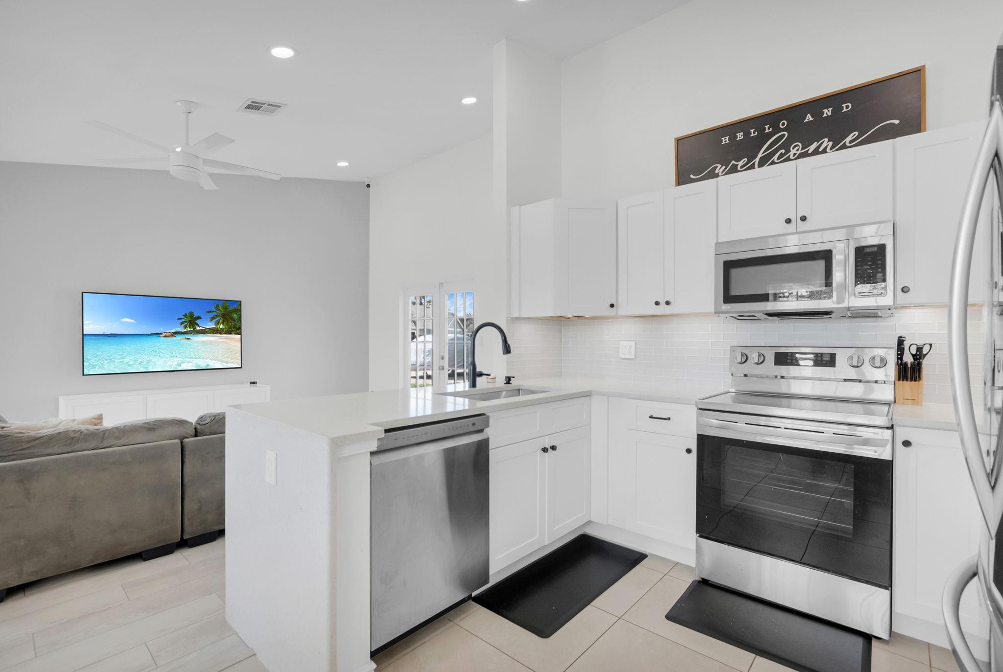 11173 Model Circle West Boca Raton, FL 33428 - Photo 6 of 43 Photo 6