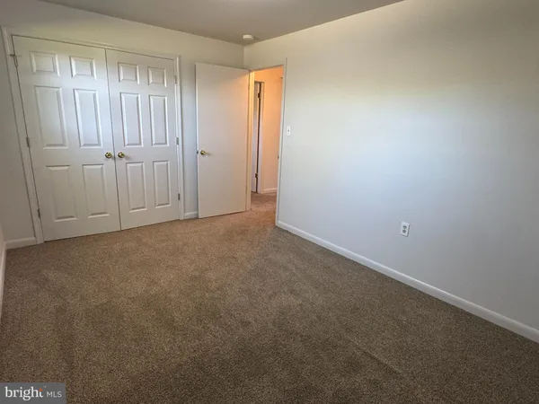 $1,600 | 3876 Shadywood Drive, Unit 8, Jefferson, MD 21755