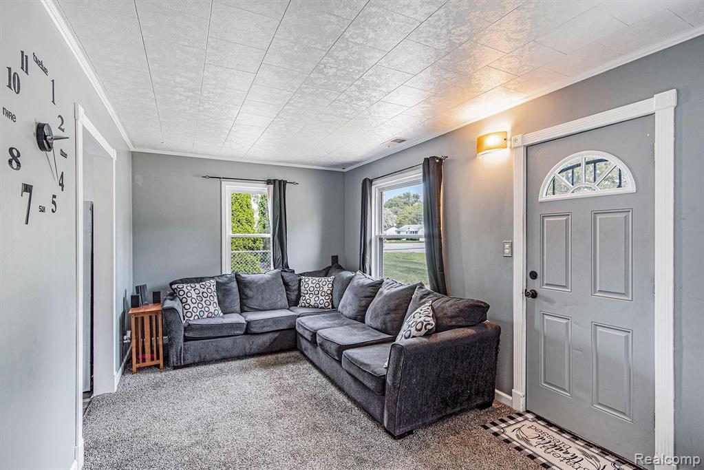 2042 Belsay Road Burton, MI 48519 - Photo 2 of 17