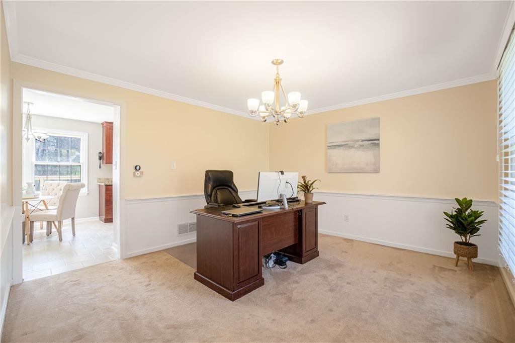 1678 Swanson Lane Pittsburgh, PA 15241 - Photo 4 of 21 Gallery Image 4