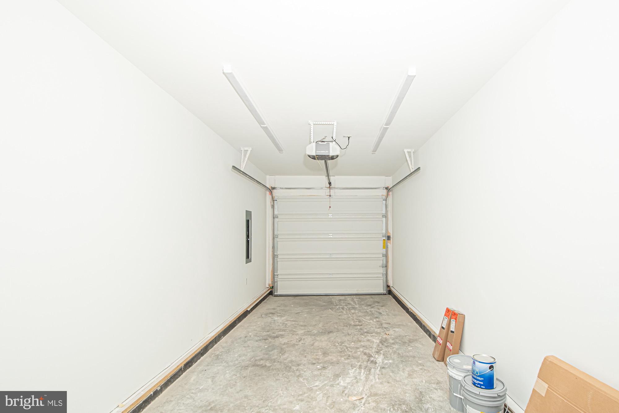 709 Ross Street Winchester, VA 22601 - Photo 36 of 40 Garage