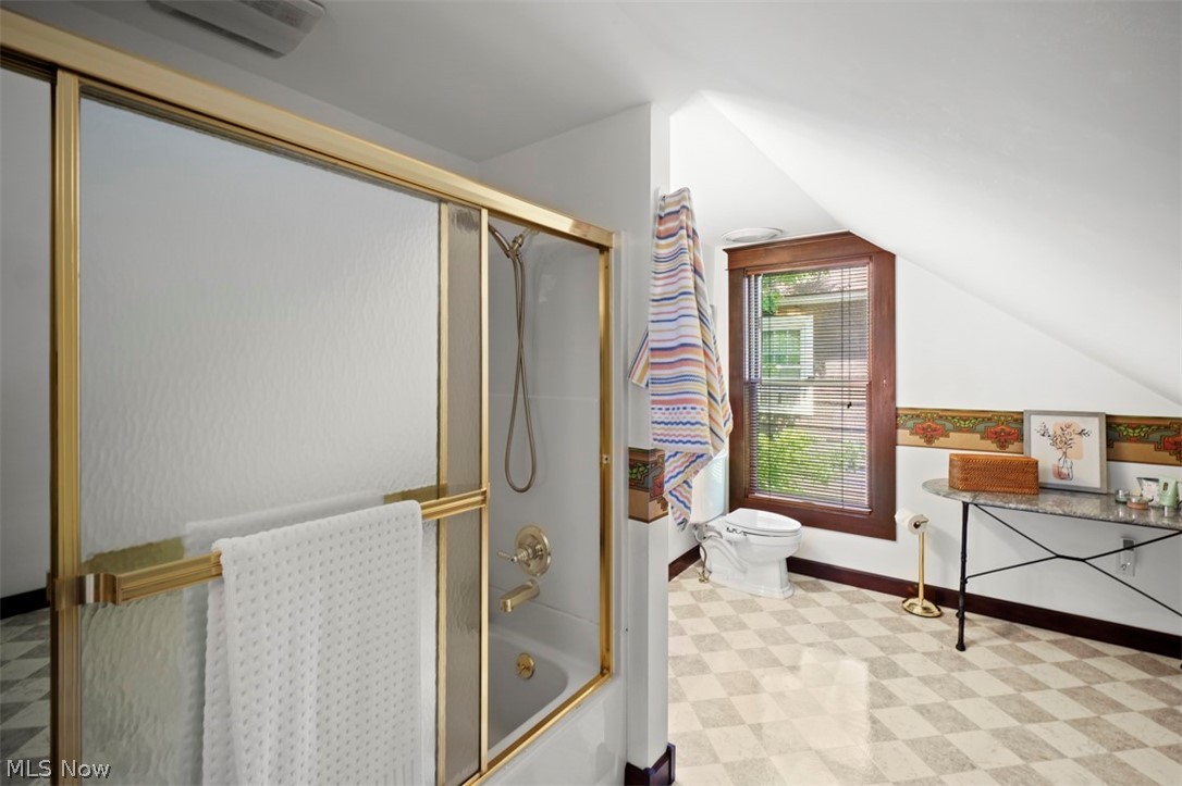 3367 Clarendon Road Cleveland, OH 44118 - Photo 23 of 33 Gallery Image 23