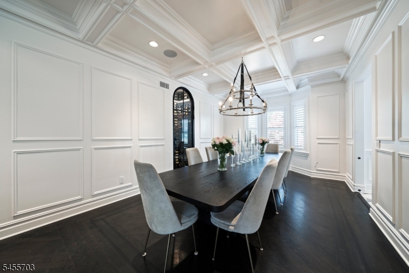 129 Braidburn Road Florham Park, NJ 07932 - Photo 11 of 45 Gallery Image 11
