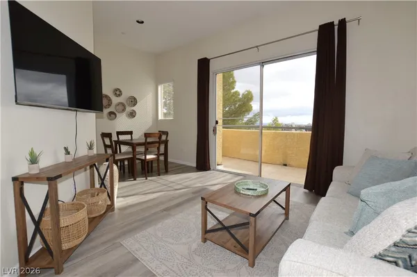 $256,900 | 270 East Flamingo Road, Unit 418, Las Vegas, NV 89169