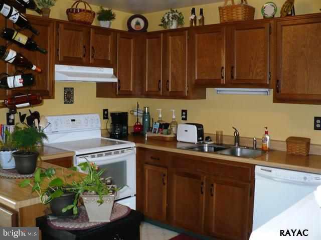 4440 Beaumont Road Dover, PA 17315 - Photo 9 of 31 Gallery Image 9