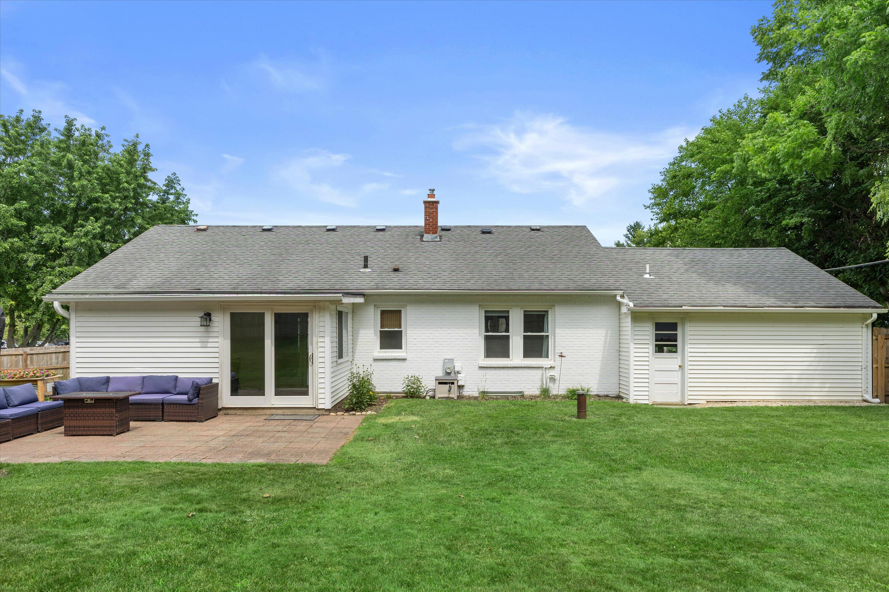 303 East State Road North Prairie, WI 53153 - Photo 35 of 35 09-LUKE9038