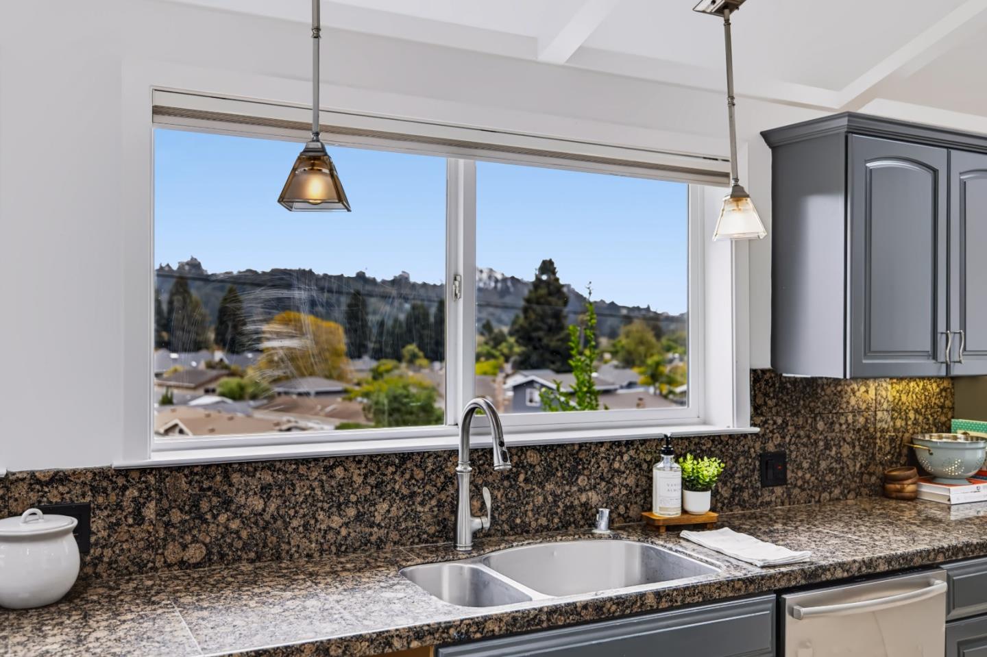 4065 Cornwell Road Soquel, CA 95073 - Photo 14 of 62 Gallery Image 14
