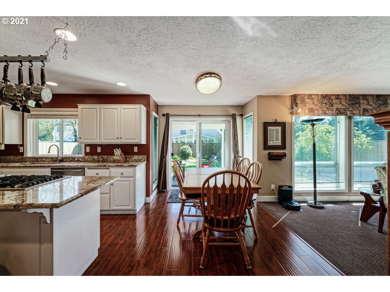 1286 Keystone Loop Northeast Keizer, OR 97303 - Photo 13 of 32 Gallery Image 13