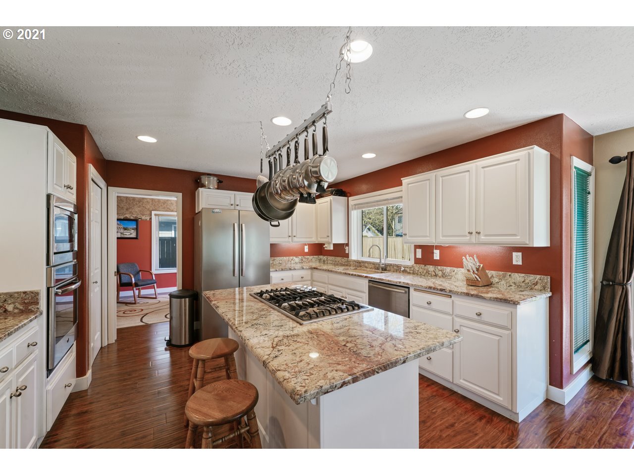 1286 Keystone Loop Northeast Keizer, OR 97303 - Photo 14 of 32 Gallery Image 14