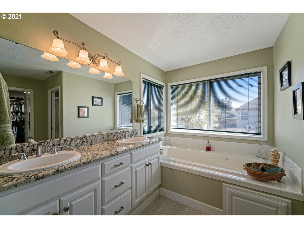 1286 Keystone Loop Northeast Keizer, OR 97303 - Photo 27 of 32 Gallery Image 27