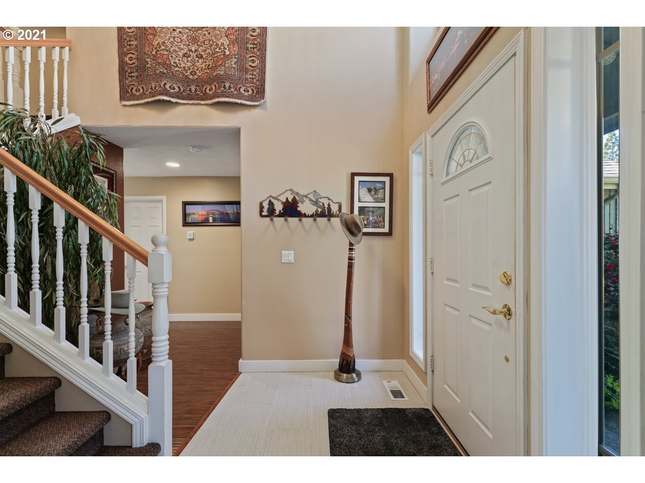 1286 Keystone Loop Northeast Keizer, OR 97303 - Photo 6 of 32 Gallery Image 6