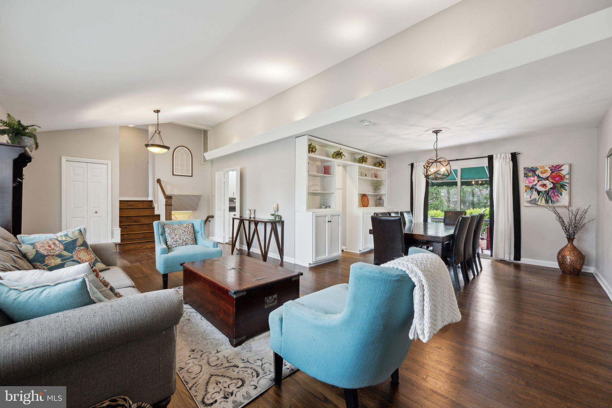 10601 Meadowhill Road Silver Spring, MD 20901 - Photo 3 of 33 a living room with furniture and wooden floor
