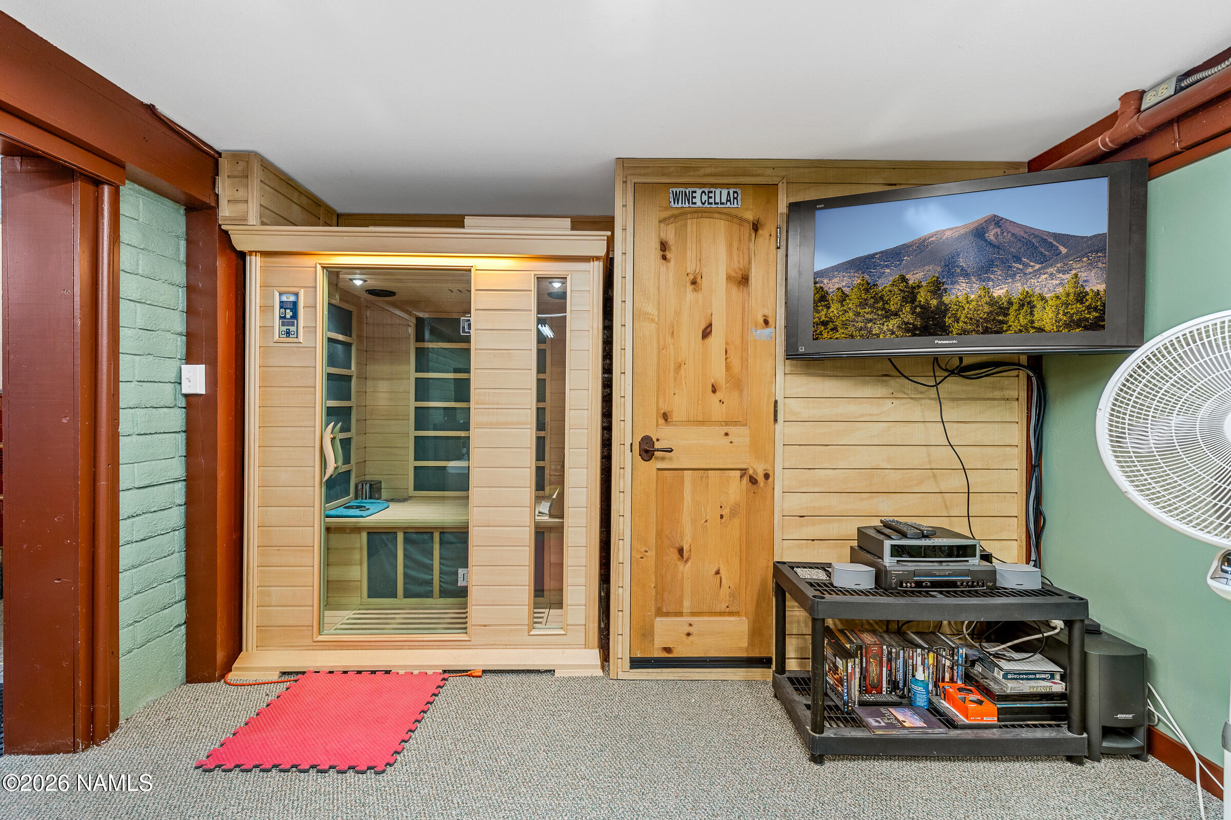8921 Hulls Road Flagstaff, AZ 86004 - Photo 50 of 80 Workout Room + Infrared Sauna