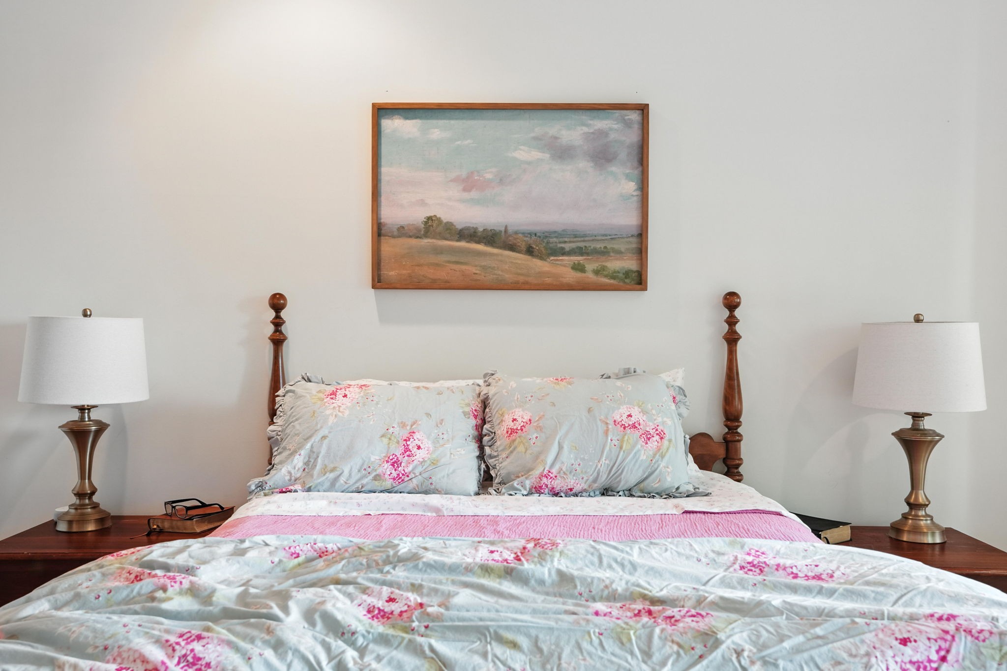 4445 Hurricane Ridge Road Smithville, TN 37166 - Photo 30 of 84 a bedroom with a bed and a painting on the wall