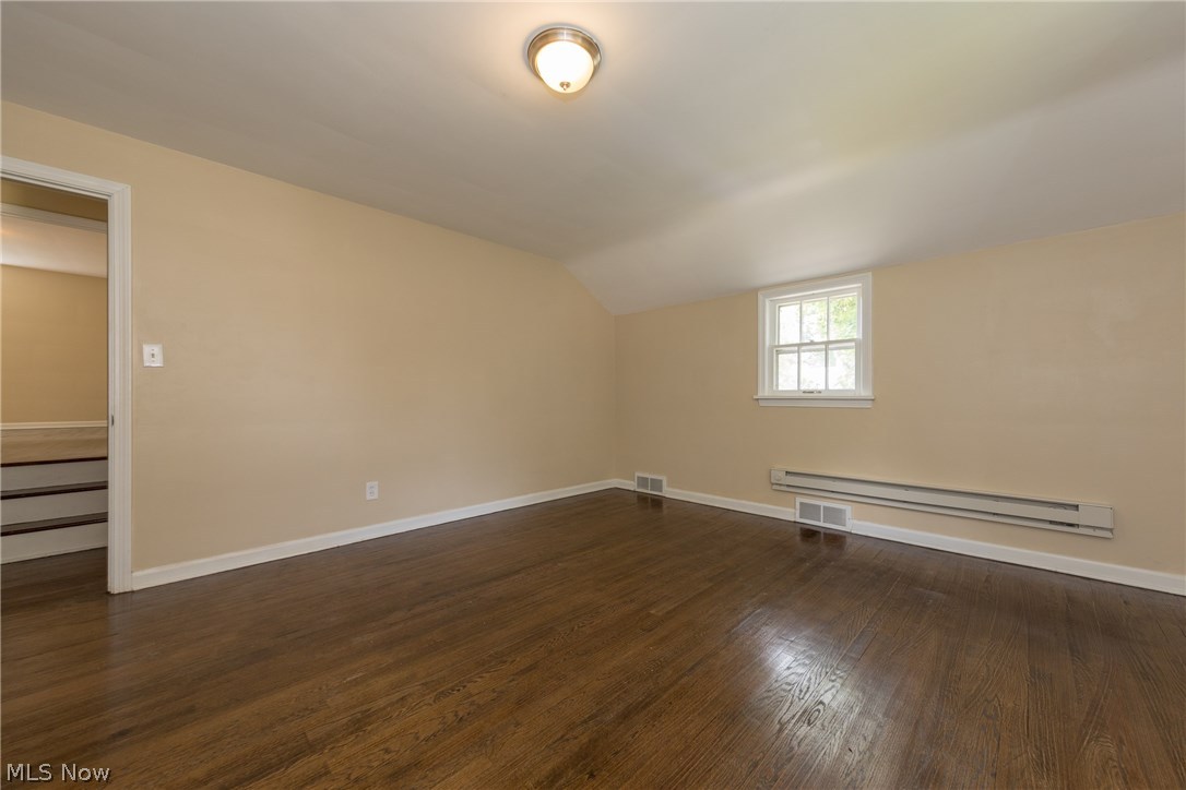 1131 Haselton Road Cleveland Heights, OH 44121 - Photo 17 of 31