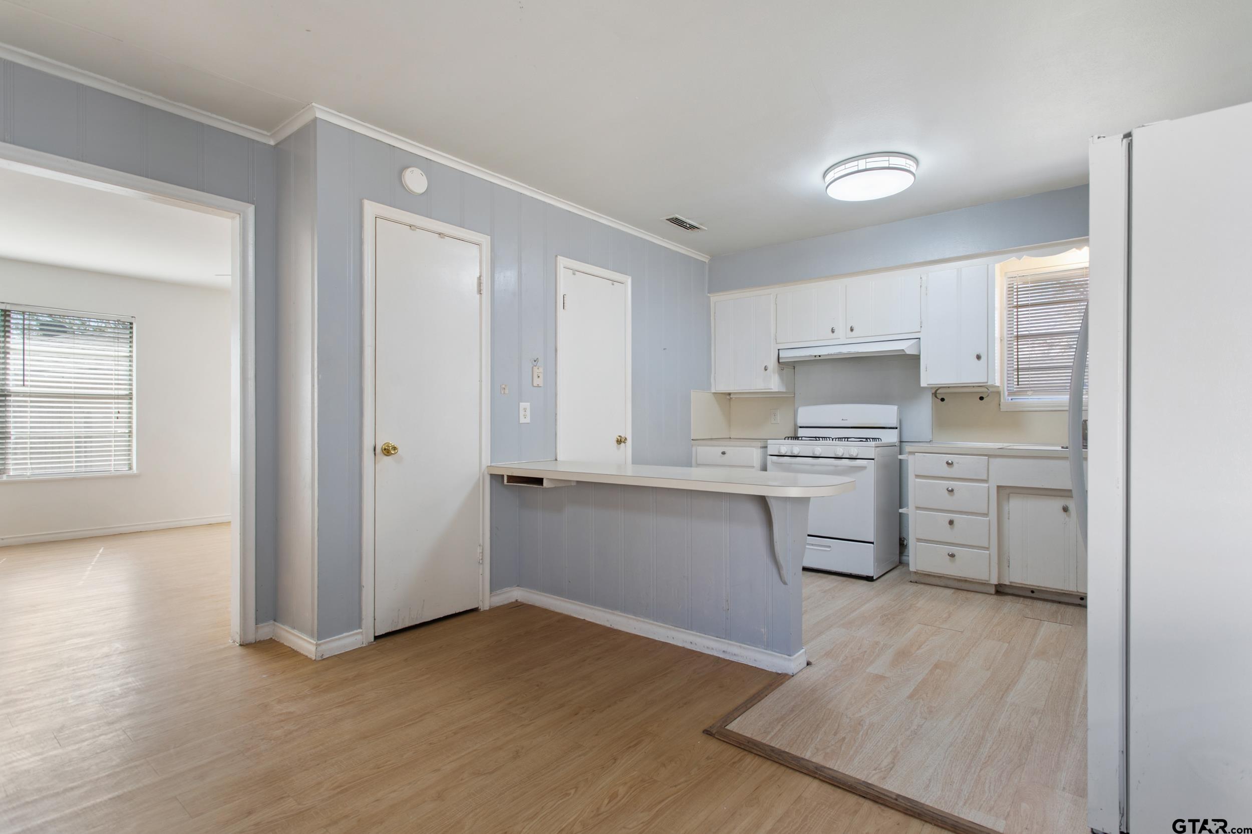 3126 Colgate Avenue Tyler, TX 75701 - Photo 4 of 27