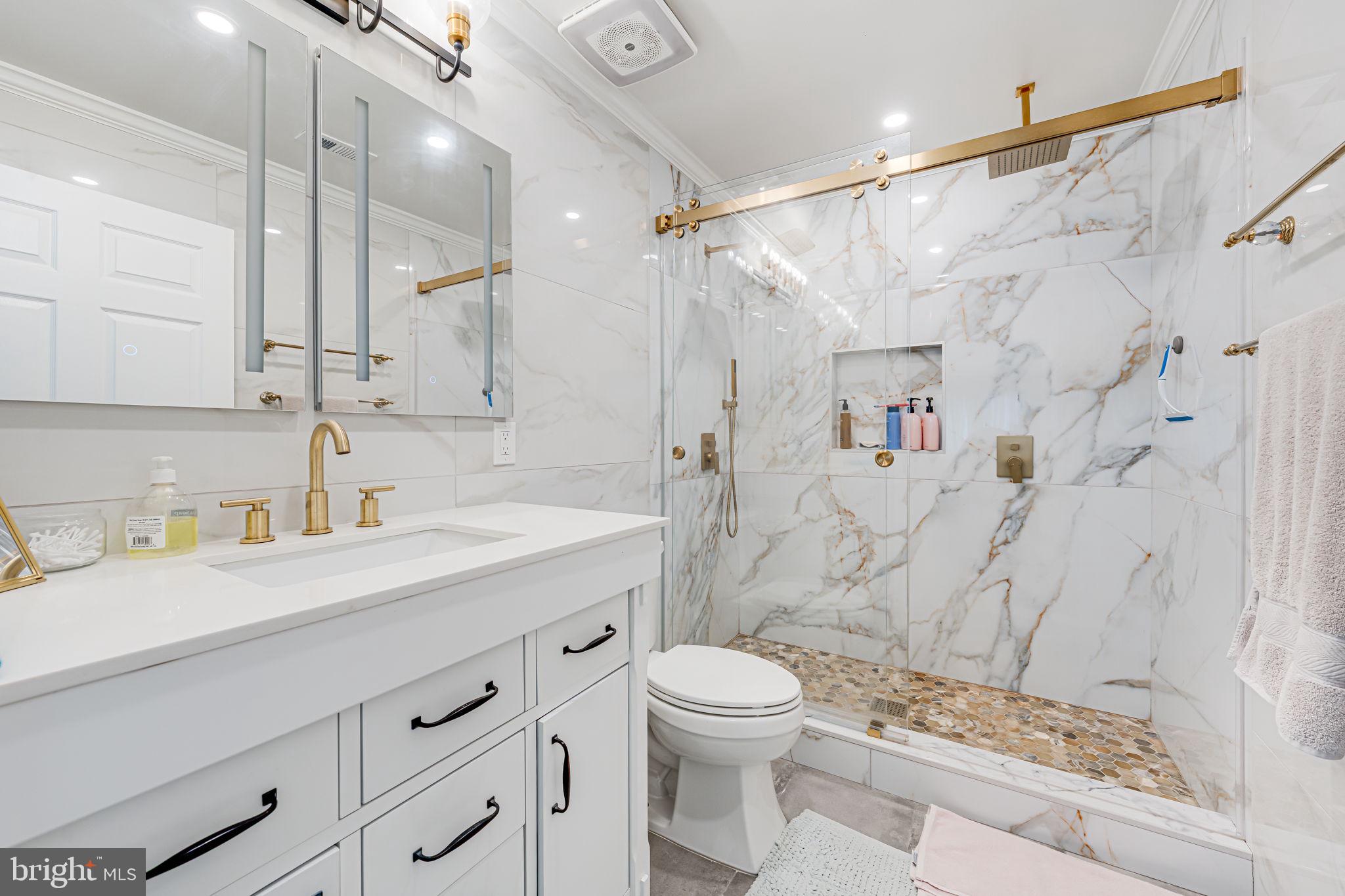 11610 Windbluff Court, Unit 7/ Reston, VA 20191 - Photo 16 of 25 Gallery Image 16