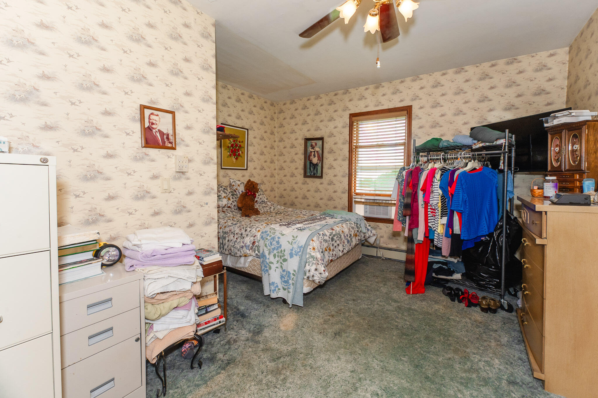 2887 Middle Road Sidney, ME 04330 - Photo 21 of 38 Down stairs bedroom