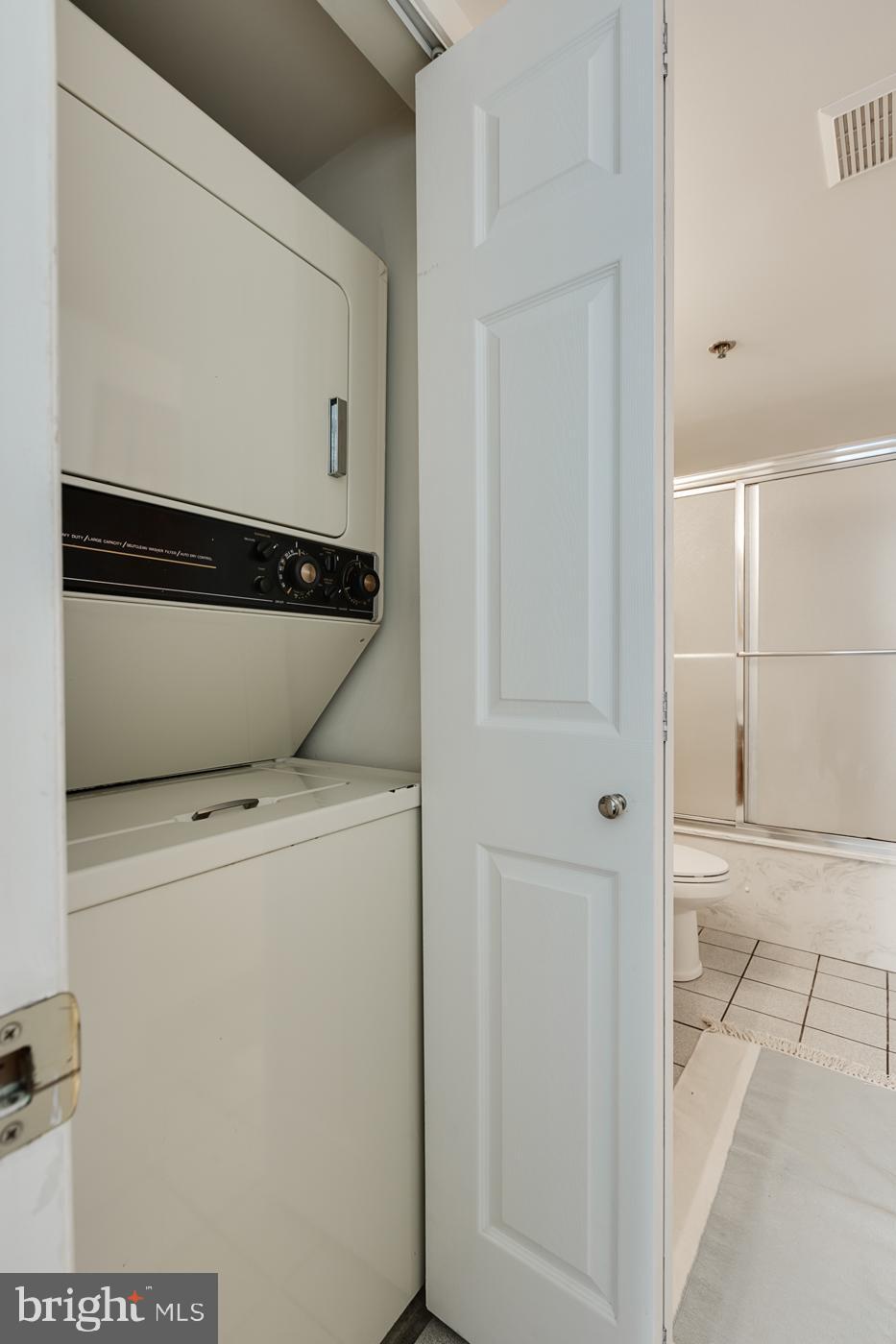 312 Georgetown House Road Bethany Beach, DE 19930 - Photo 19 of 37 Laundry area