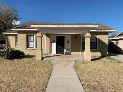 $800 | 2324 16th Street, Unit A, Lubbock, TX 79401