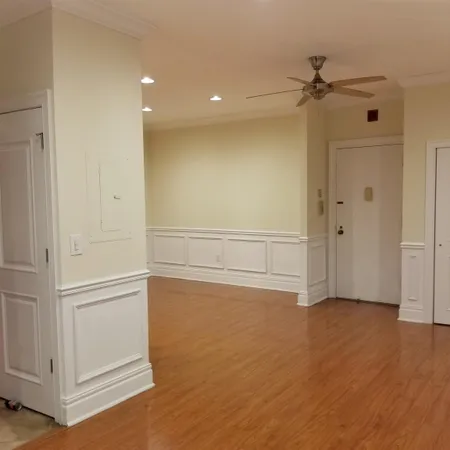 $2,000 | 111 Mulberry Street, Unit 1E, Newark, NJ 07102