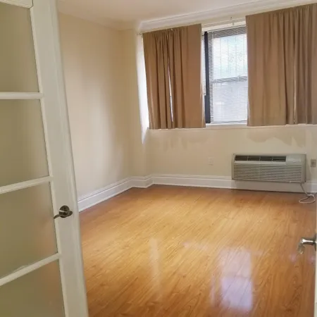 $2,000 | 111 Mulberry Street, Unit 1E, Newark, NJ 07102