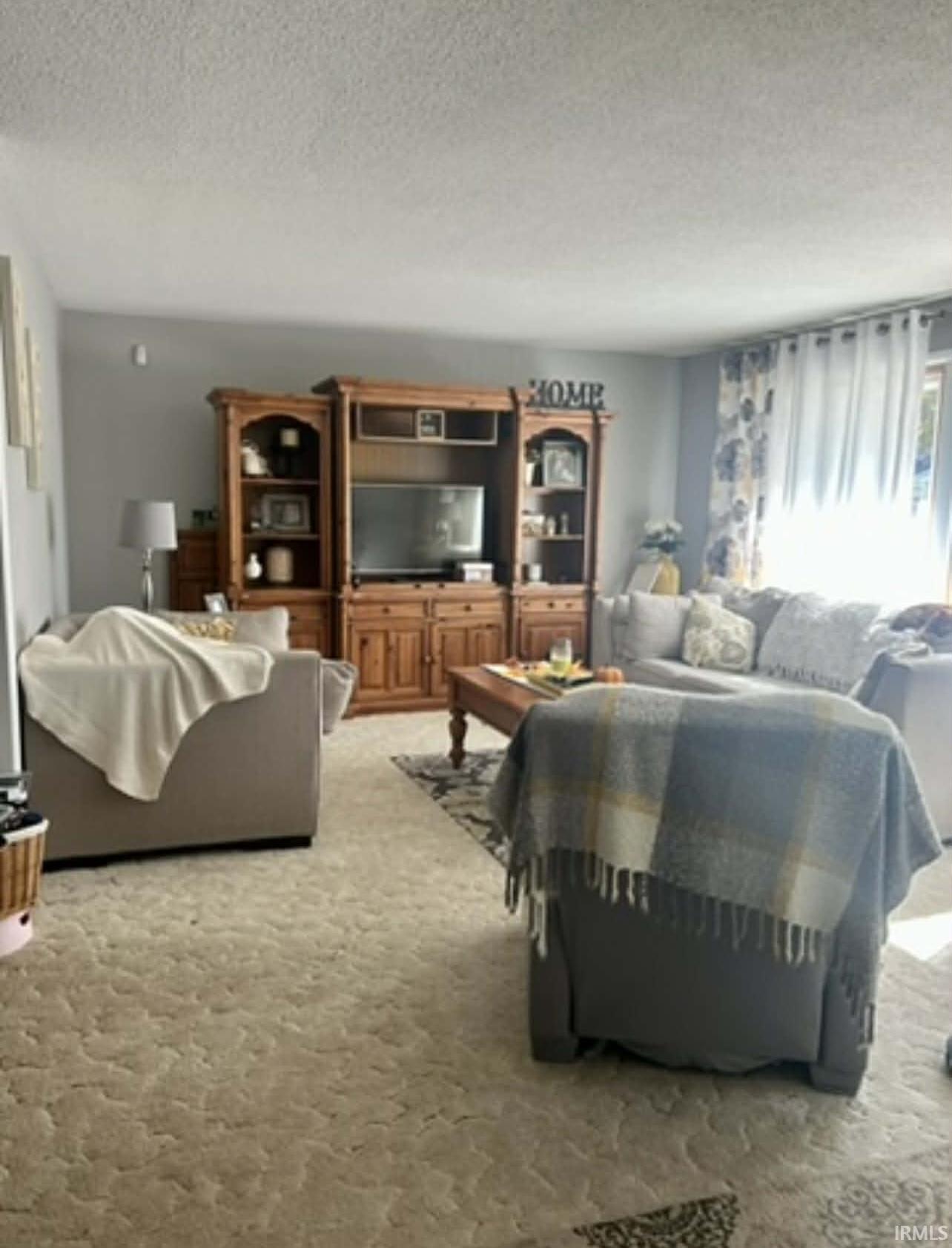 5610 West Pineridge Road Muncie, IN 47304 - Photo 2 of 13