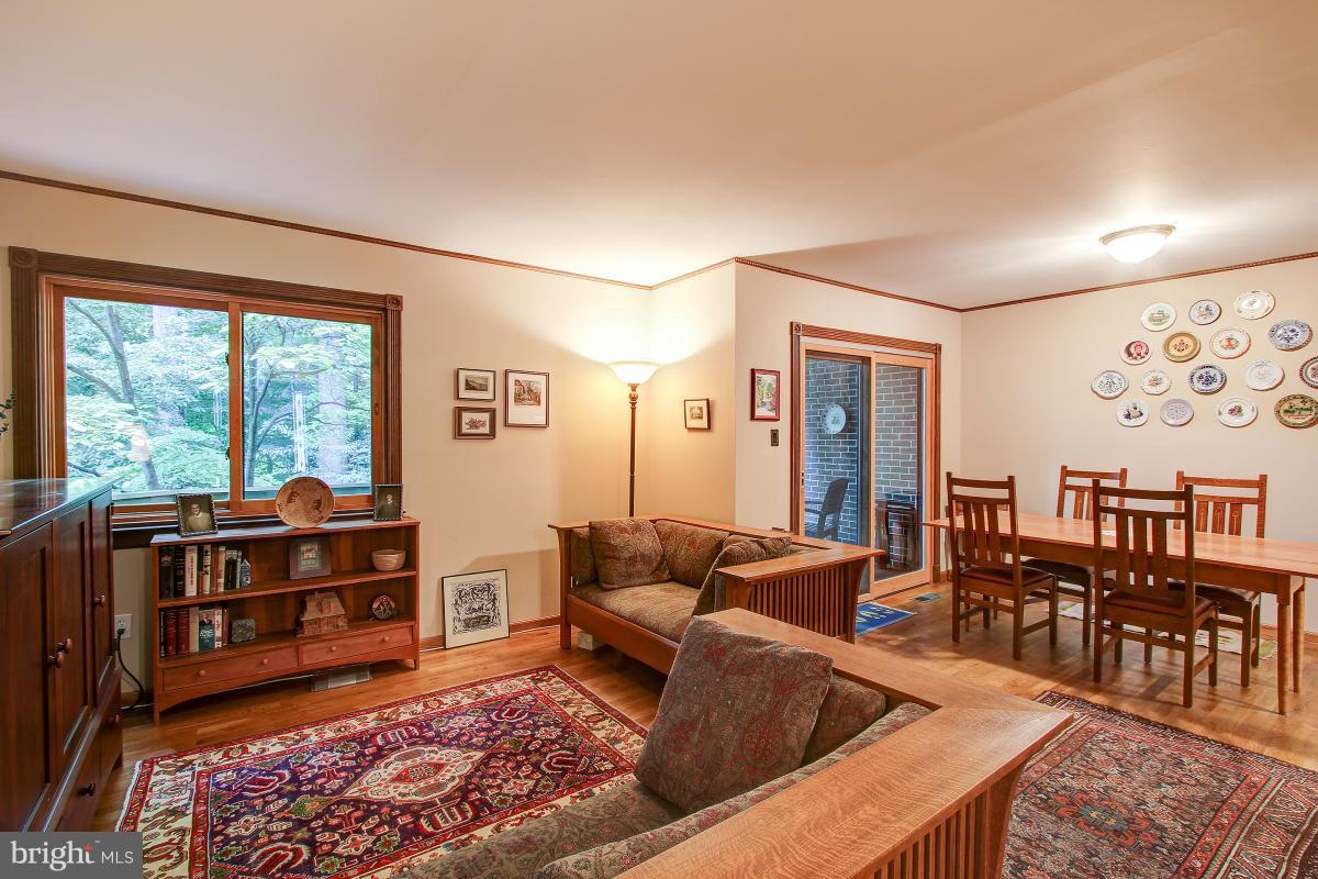 2170 Glencourse Lane Reston, VA 20191 - Photo 3 of 29 Hardwood Floors & Custom Moulding